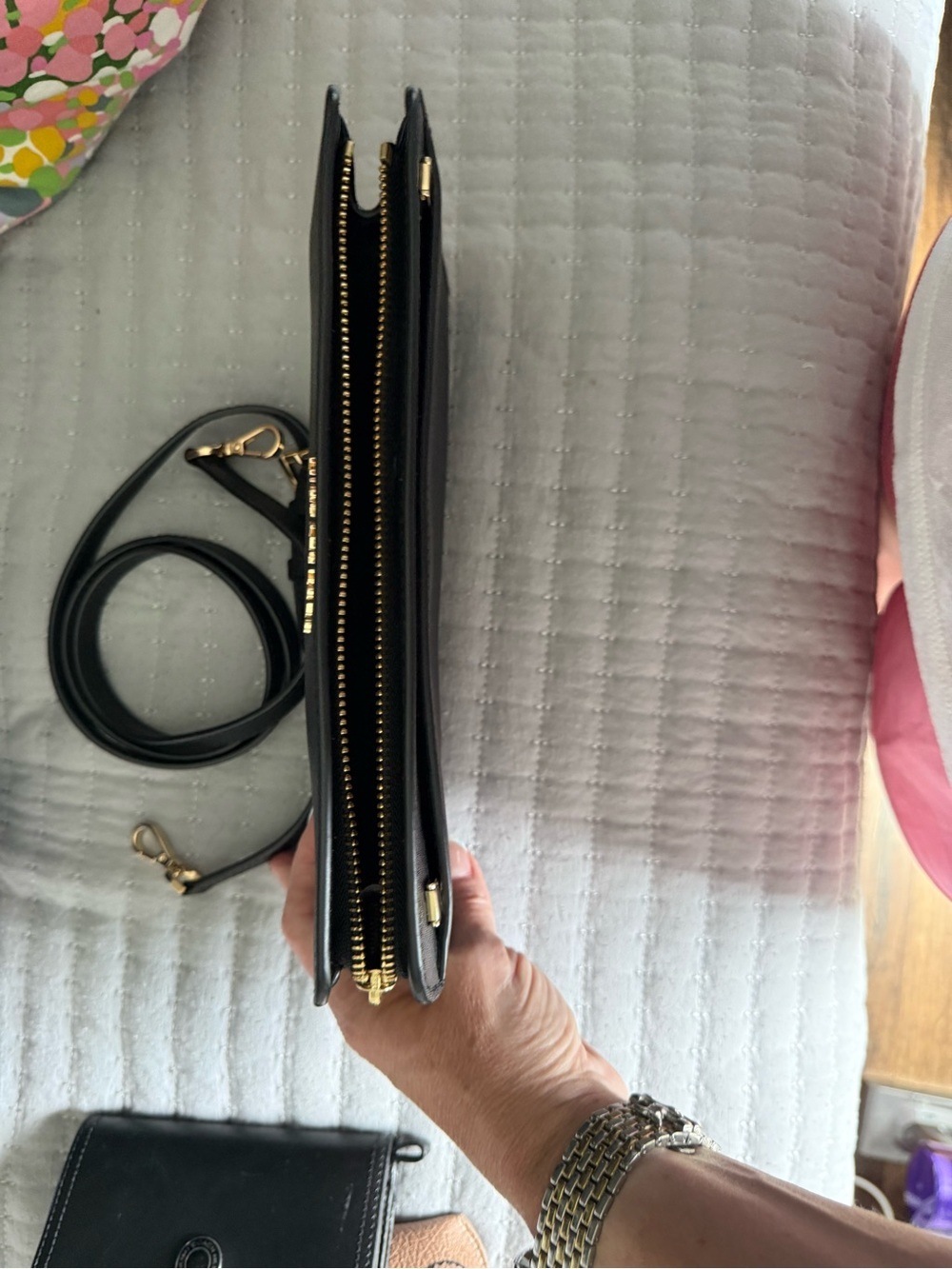 Michael Kors Black Quilted Zip-Top crossbody/clutch - Picture 11 of 15